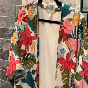 Floral kimono (matches the shorts)